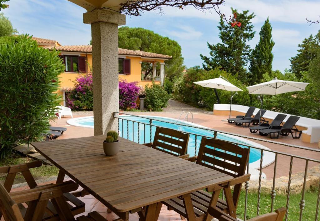 Residence Agrifoglio Monte Petrosu Luaran gambar
