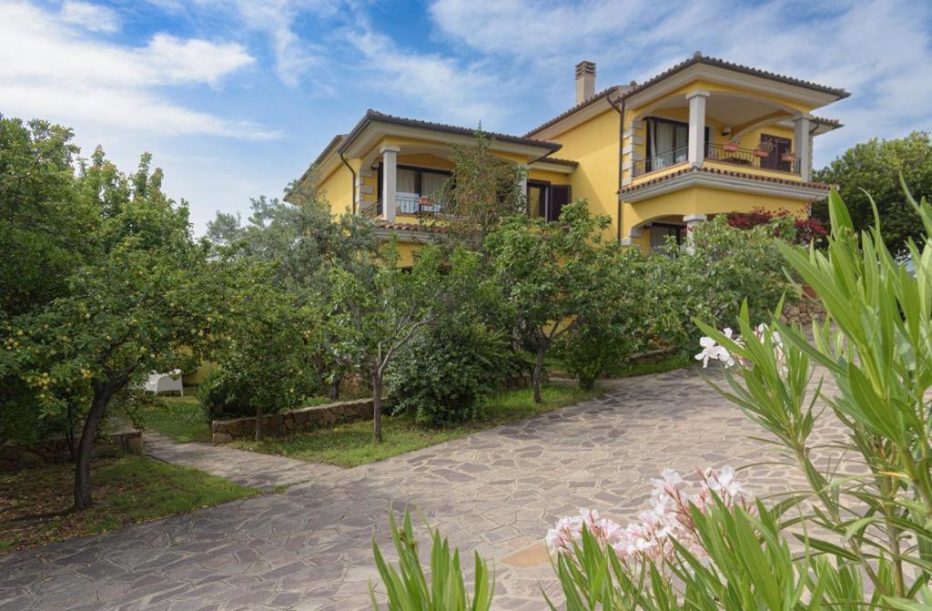 Residence Agrifoglio Monte Petrosu Luaran gambar